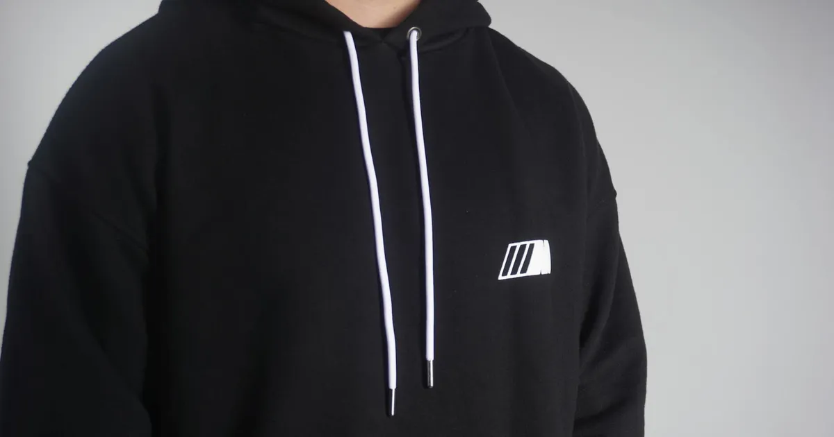 Ilustrasi artikel: Bikin Hoodie Custom Sablon DTF Bojonegoro: Panduan Lengkap