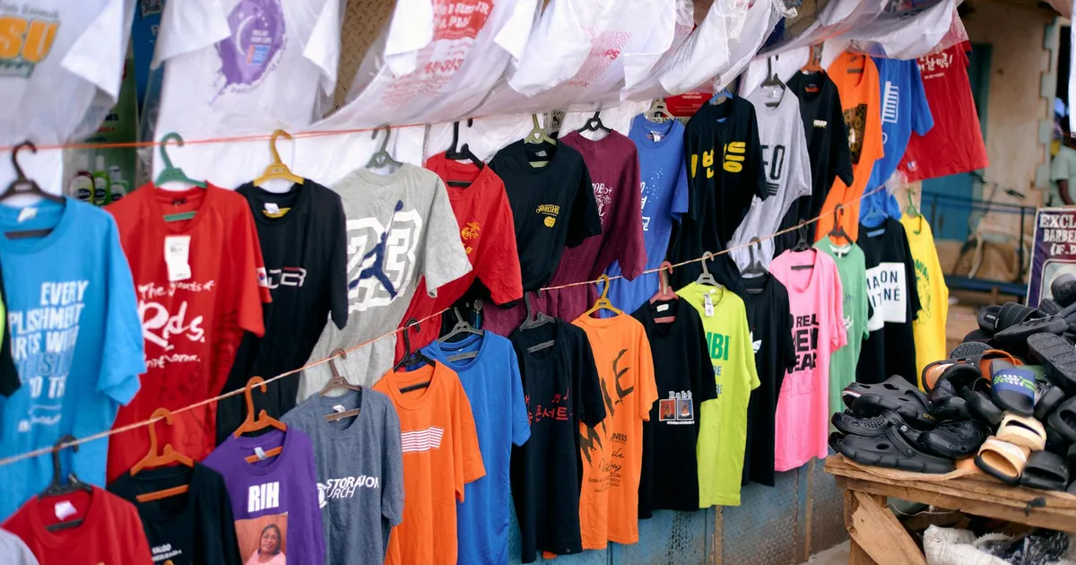 Ilustrasi artikel: Tempat Sablon Baju Terdekat di Bojonegoro: Hasil Profesional Harga Wajar